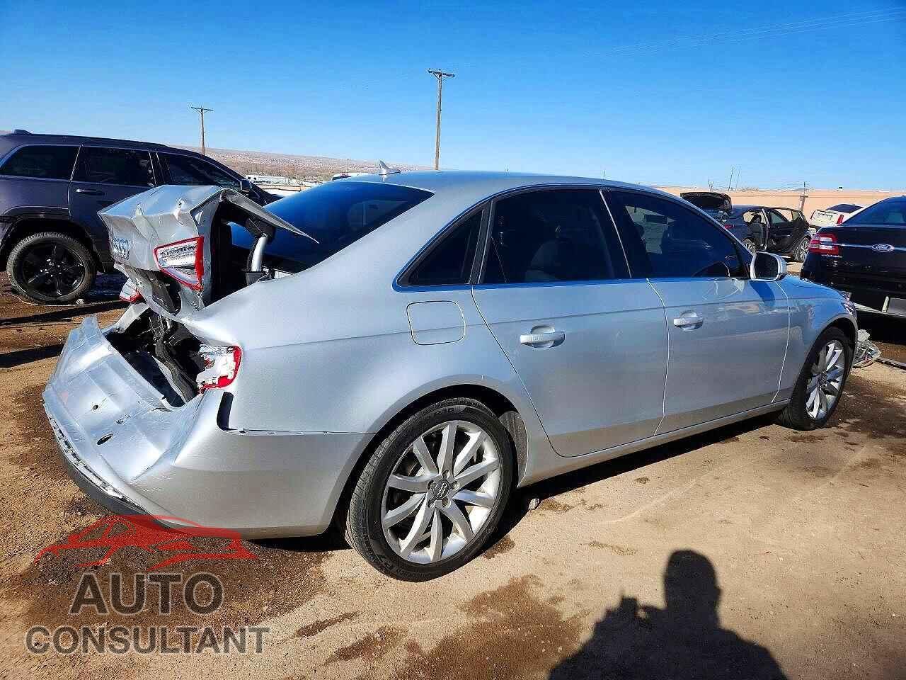AUDI A4 2013 - WAUFFAFL2DN021096