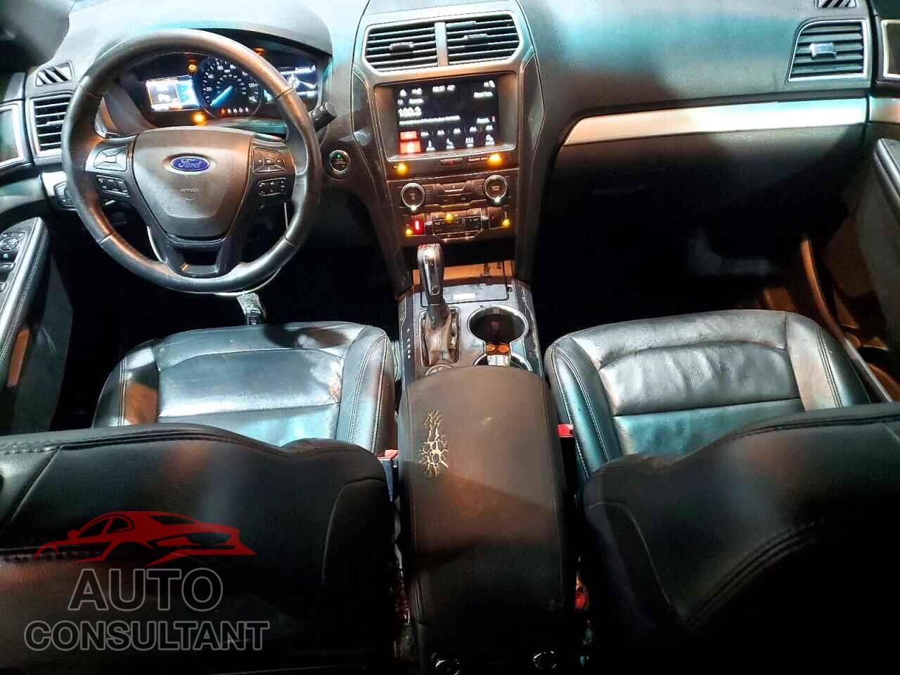 FORD EXPLORER 2017 - 1FM5K8D8XHGB26010