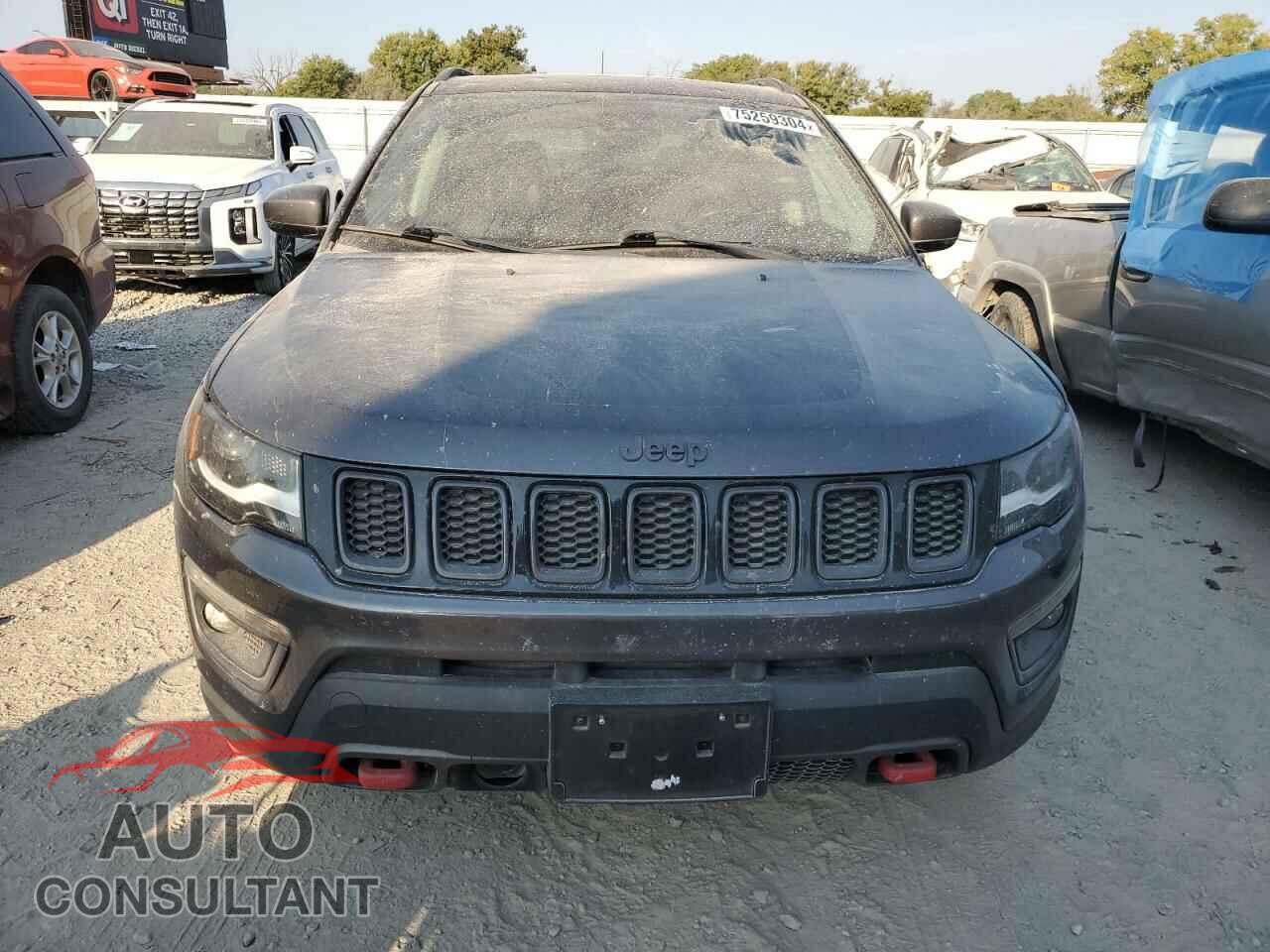 JEEP COMPASS 2017 - 3C4NJDDB7HT640632