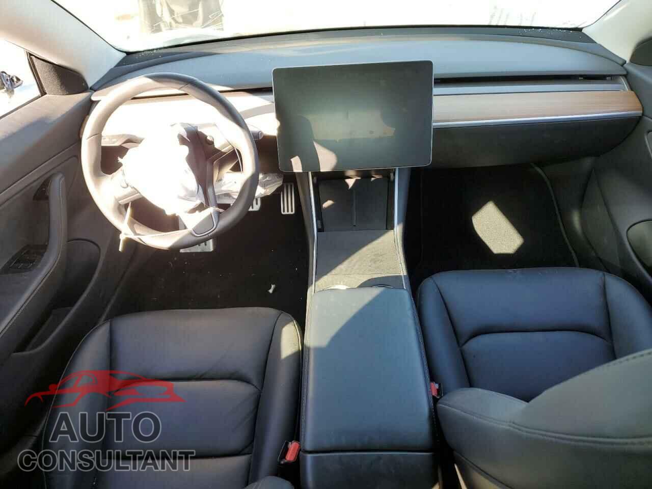 TESLA MODEL 3 2019 - 5YJ3E1EB6KF453512
