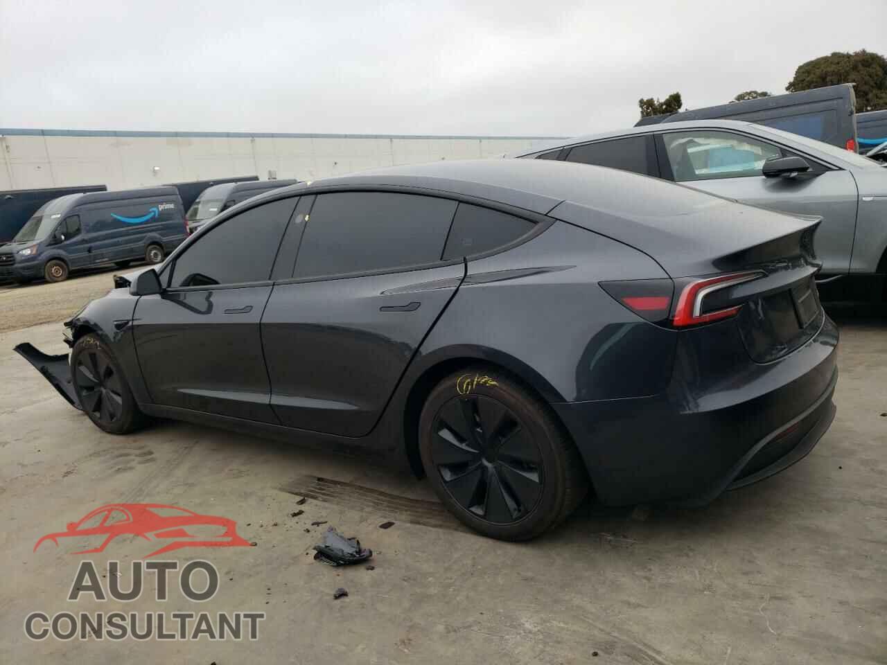 TESLA MODEL 3 2024 - 5YJ3E1EB7RF740562