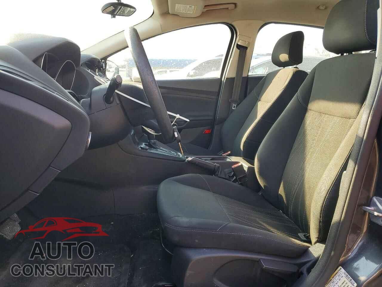 FORD FOCUS 2017 - 1FADP3E25HL337563