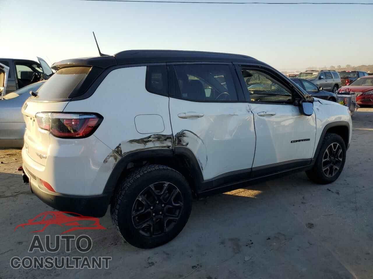 JEEP COMPASS 2019 - 3C4NJDDB2KT660407