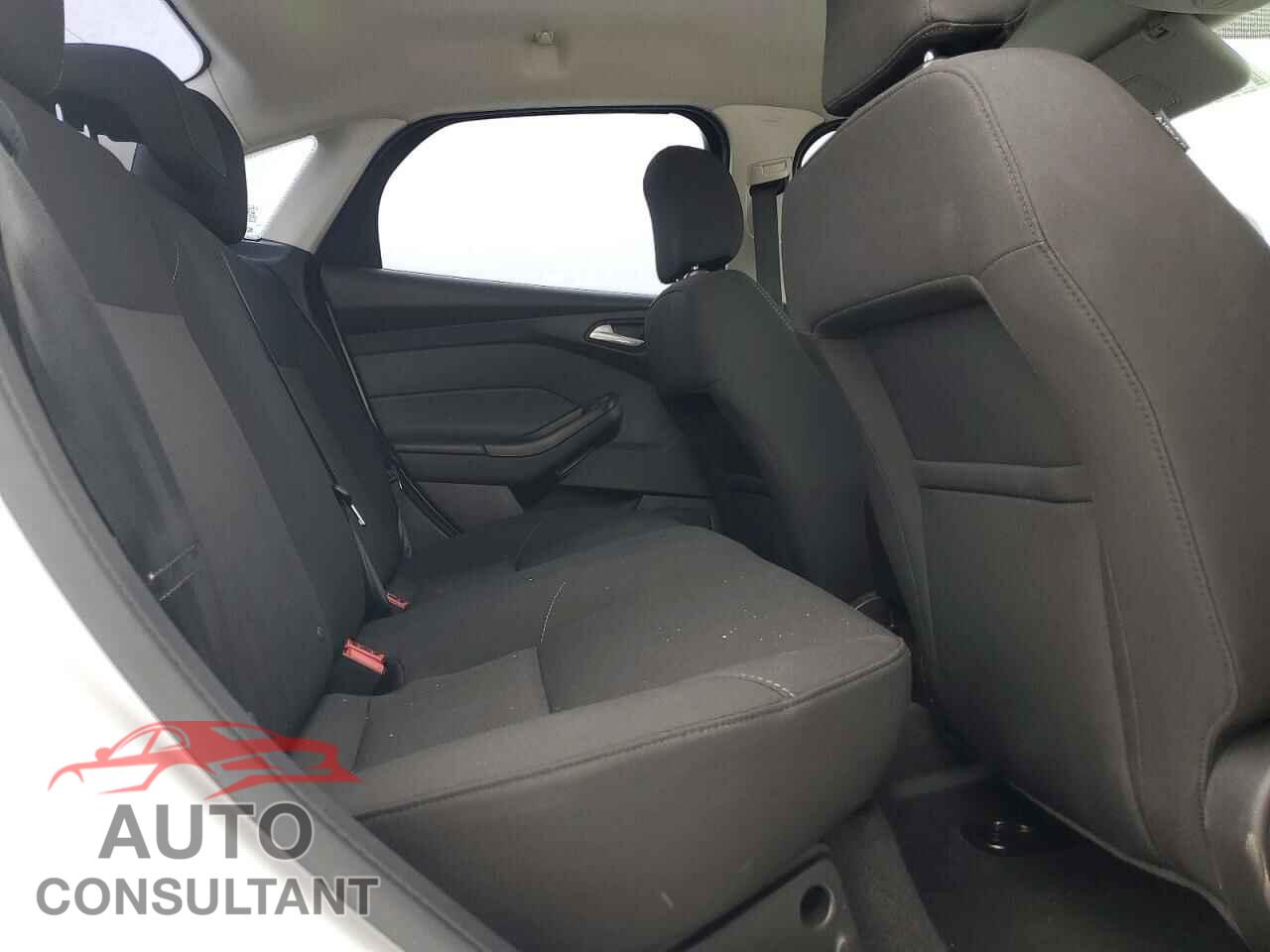 FORD FOCUS 2016 - 1FADP3F27GL272969