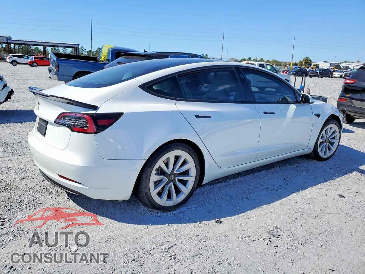 TESLA MODEL 3 2021 - 5YJ3E1EA4MF086653
