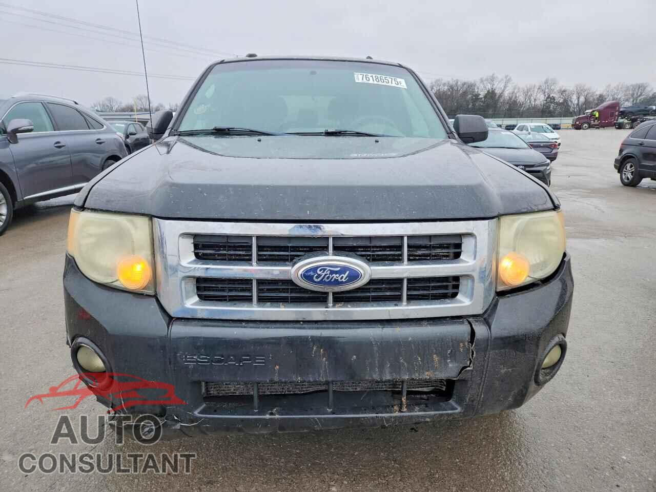FORD ESCAPE 2011 - 1FMCU0D74BKB74956