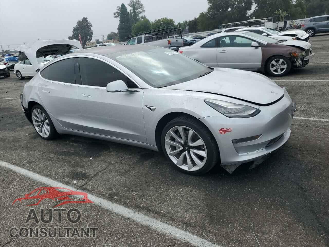 TESLA MODEL 3 2018 - 5YJ3E1EA4JF049792