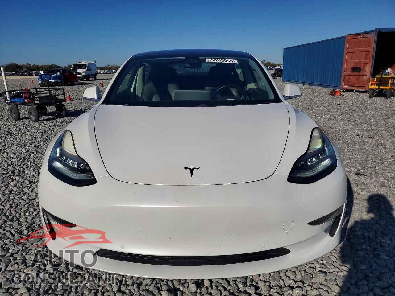 TESLA MODEL 3 2019 - 5YJ3E1EA2KF208407