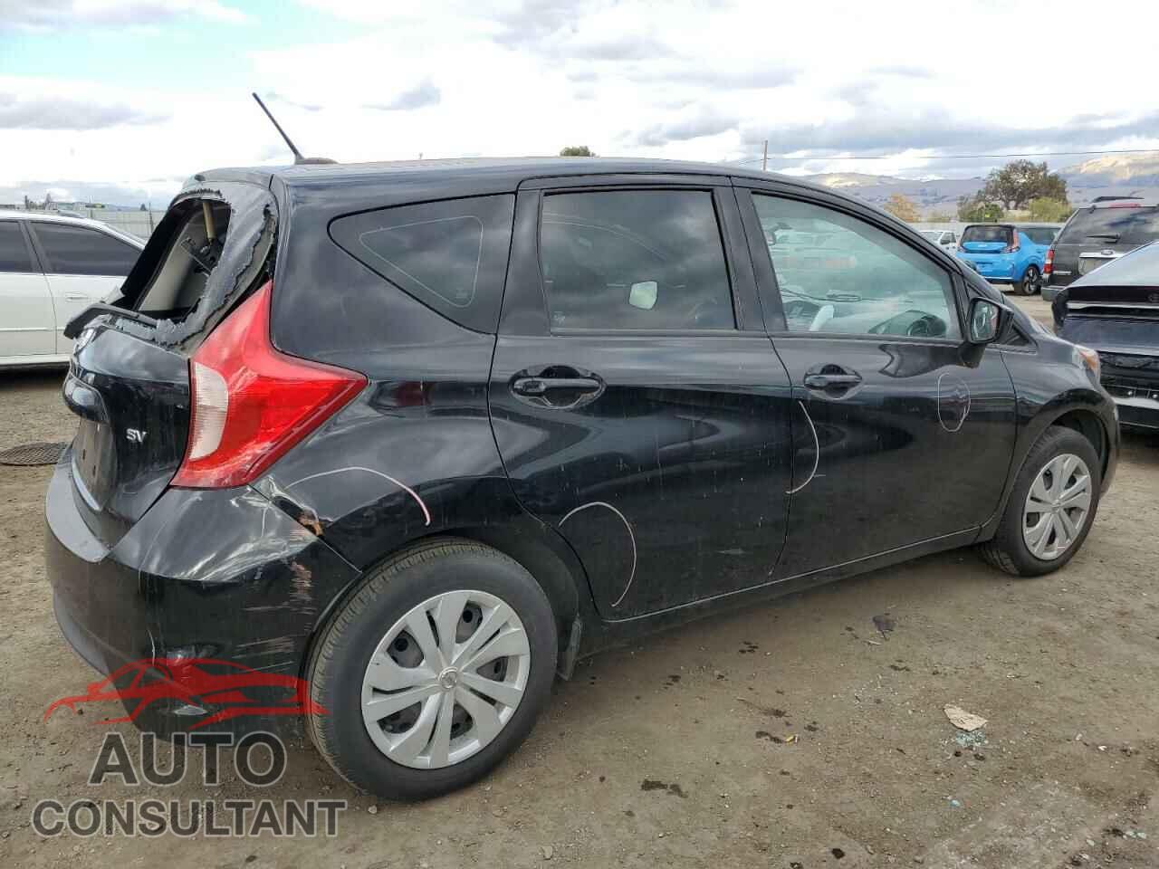 NISSAN VERSA 2017 - 3N1CE2CP3HL377121