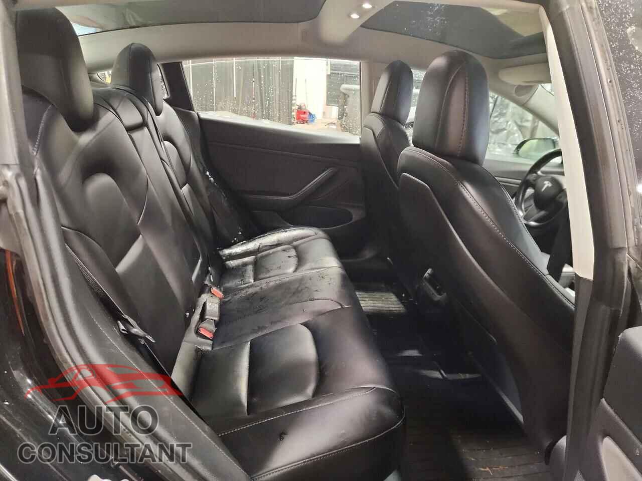 TESLA MODEL 3 2018 - 5YJ3E1EB7JF128012