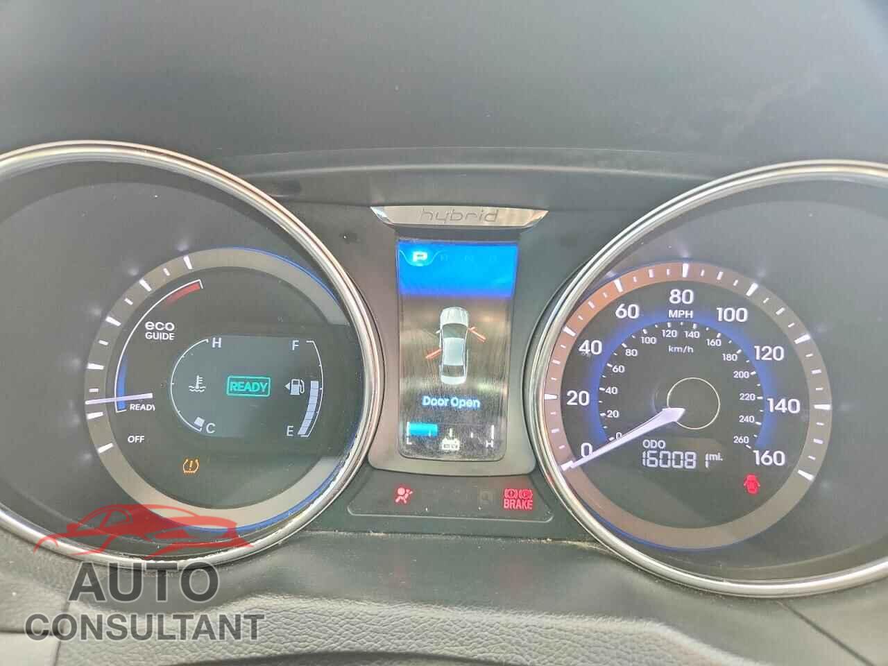 HYUNDAI SONATA 2015 - KMHEC4A48FA127938