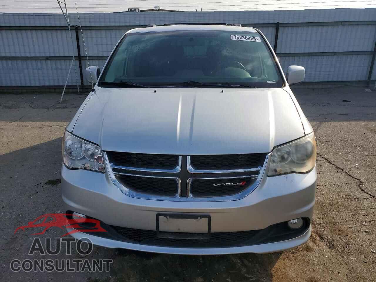DODGE CARAVAN 2011 - 2D4RN5DG3BR620608