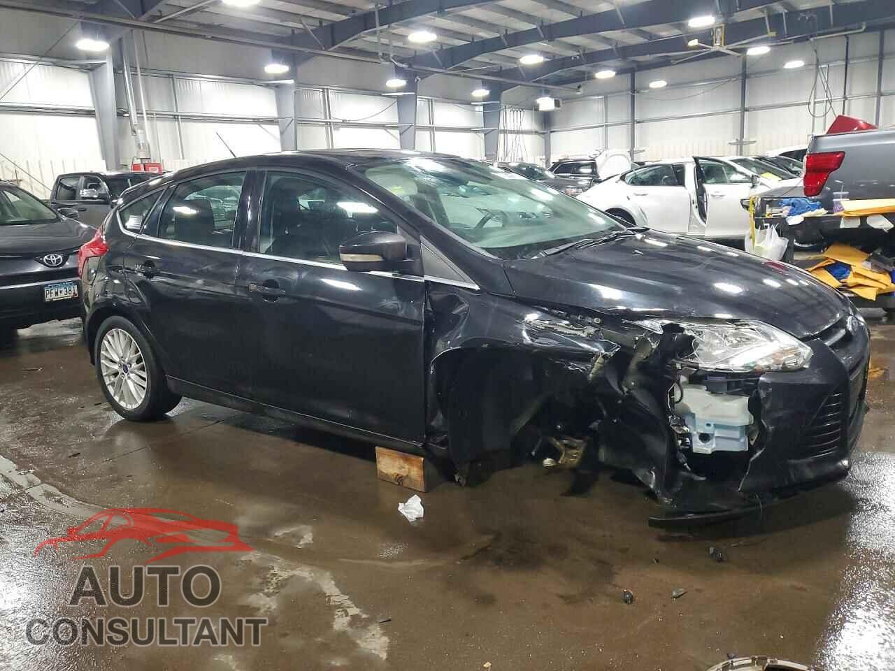 FORD FOCUS 2012 - 1FAHP3M23CL301821