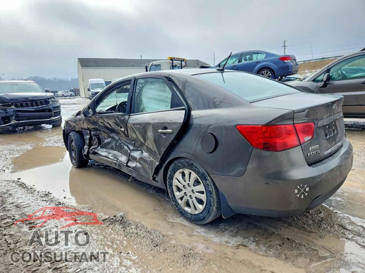 KIA FORTE 2010 - KNAFU4A28A5808510