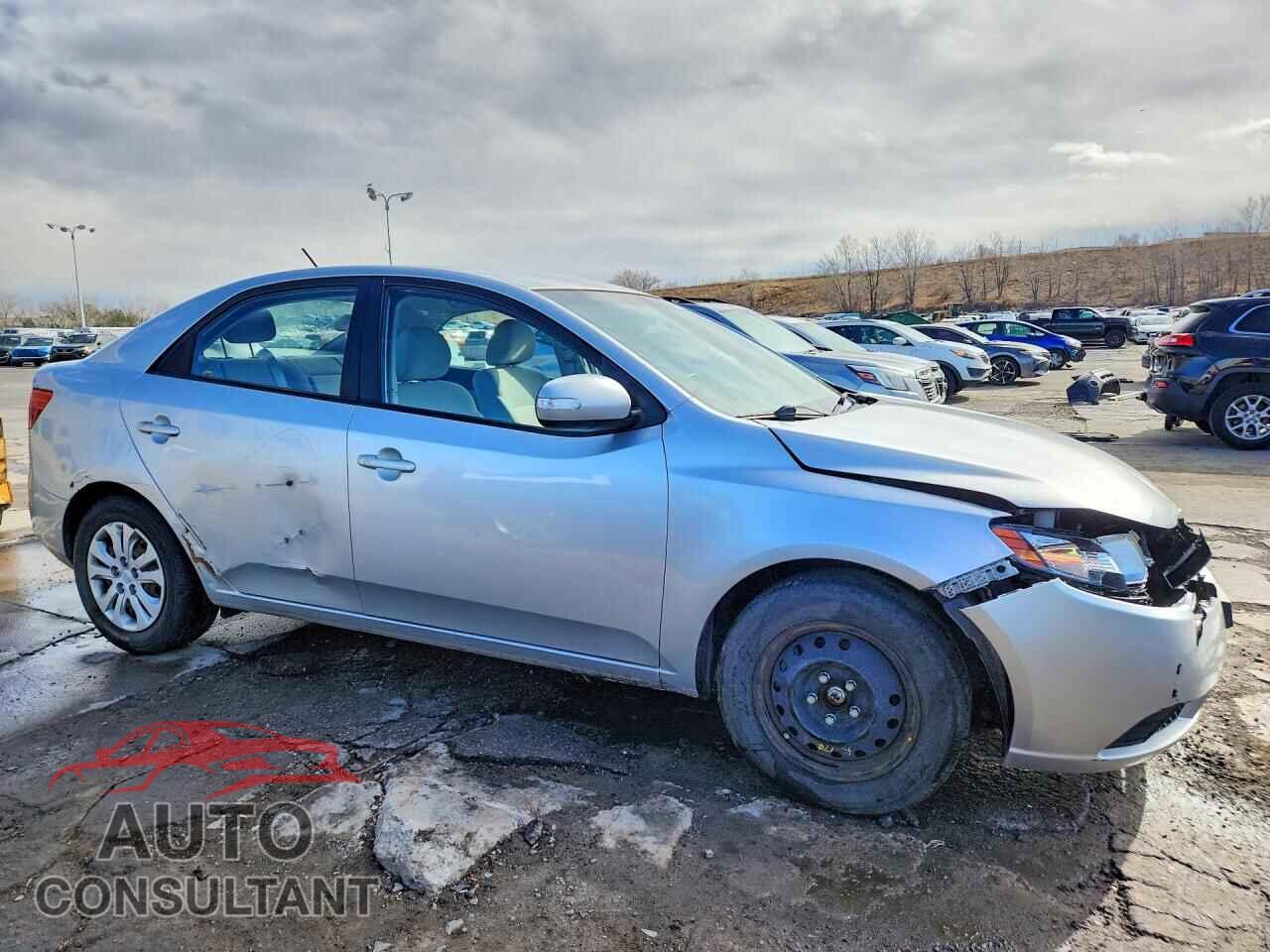KIA FORTE 2010 - KNAFU4A24A5881020