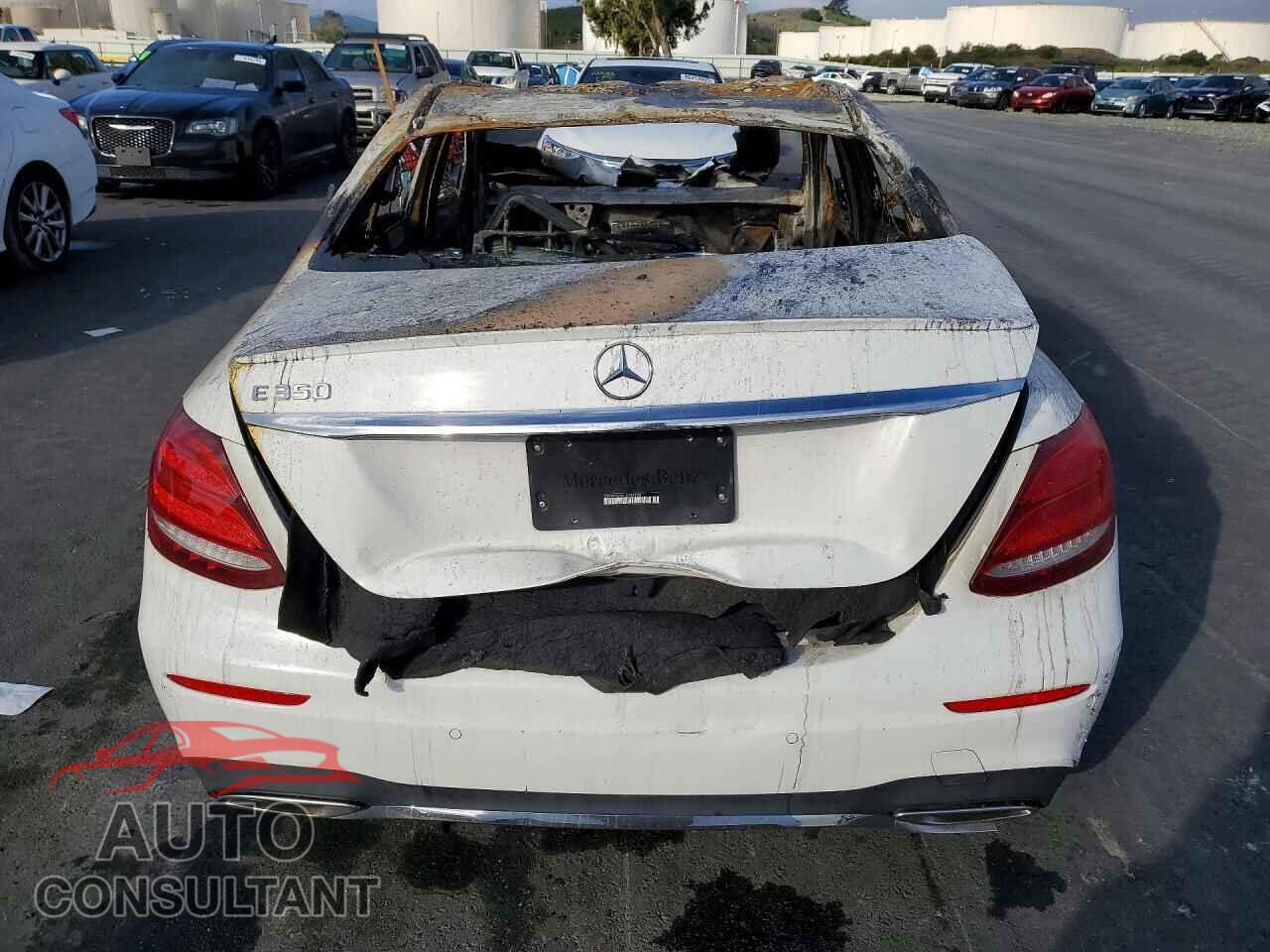 MERCEDES-BENZ E-CLASS 2020 - WDDZF8DB6LA752578