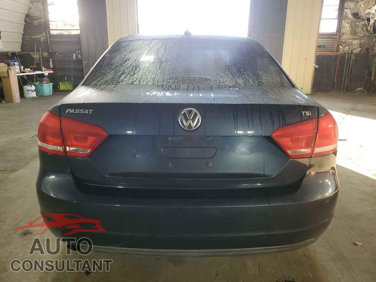 VOLKSWAGEN PASSAT 2015 - 1VWAT7A31FC044672