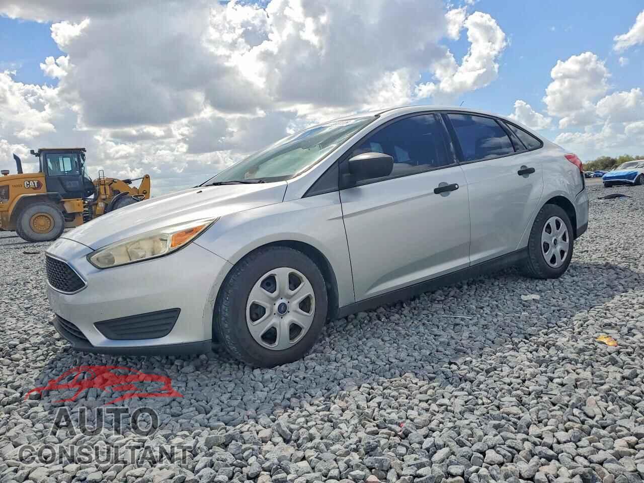 FORD FOCUS 2017 - 1FADP3E20HL279183