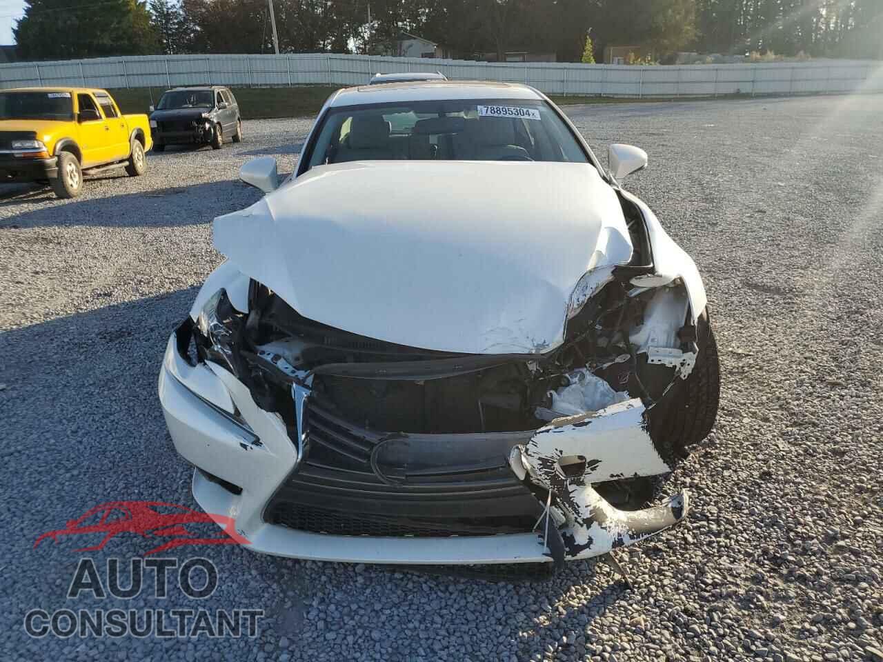 LEXUS IS 2016 - JTHBA1D2XG5012093