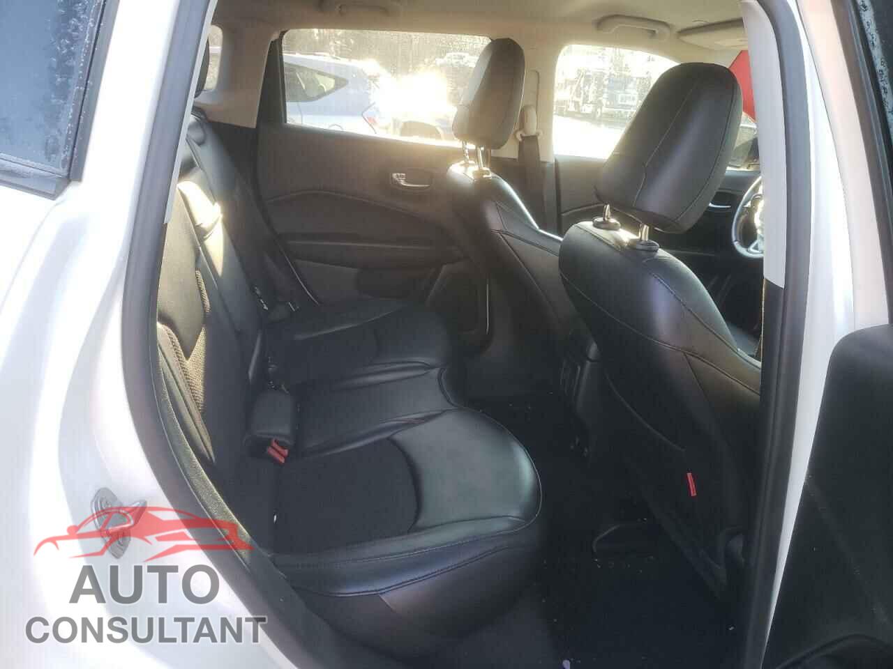 JEEP COMPASS 2019 - 3C4NJDDB7KT856150