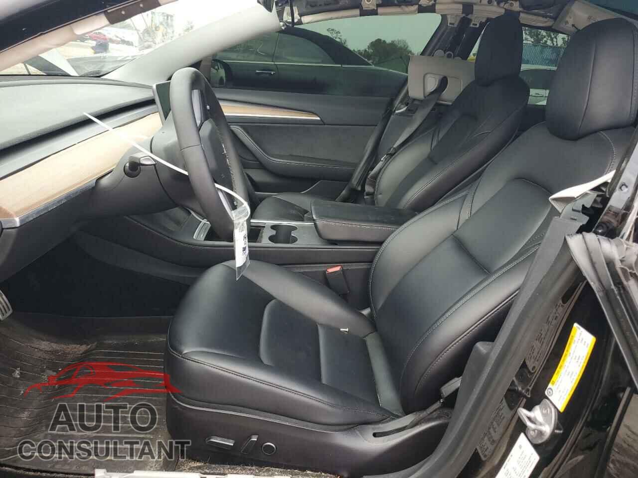 TESLA MODEL 3 2021 - 5YJ3E1EC5MF044008