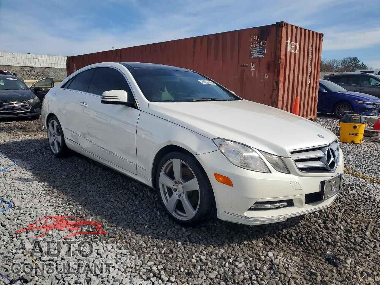 MERCEDES-BENZ E 2013 - WDDKJ5KB2DF183783
