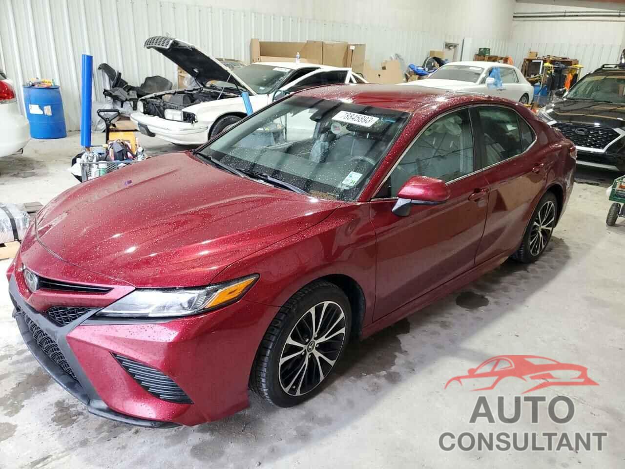 TOYOTA CAMRY 2018 - 4T1B11HK7JU603356