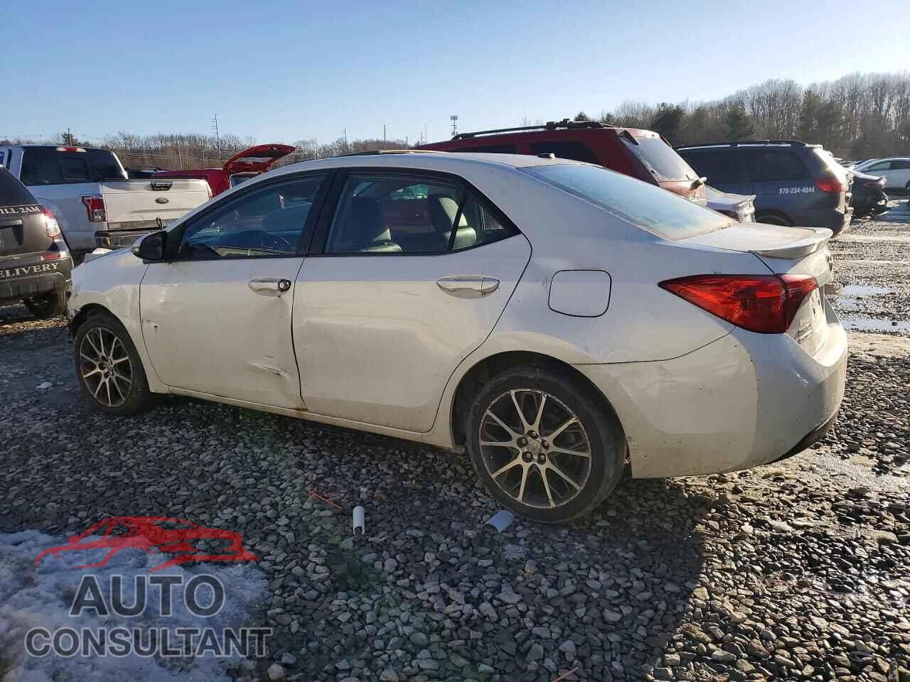 TOYOTA COROLLA 2017 - 5YFBURHE3HP604127