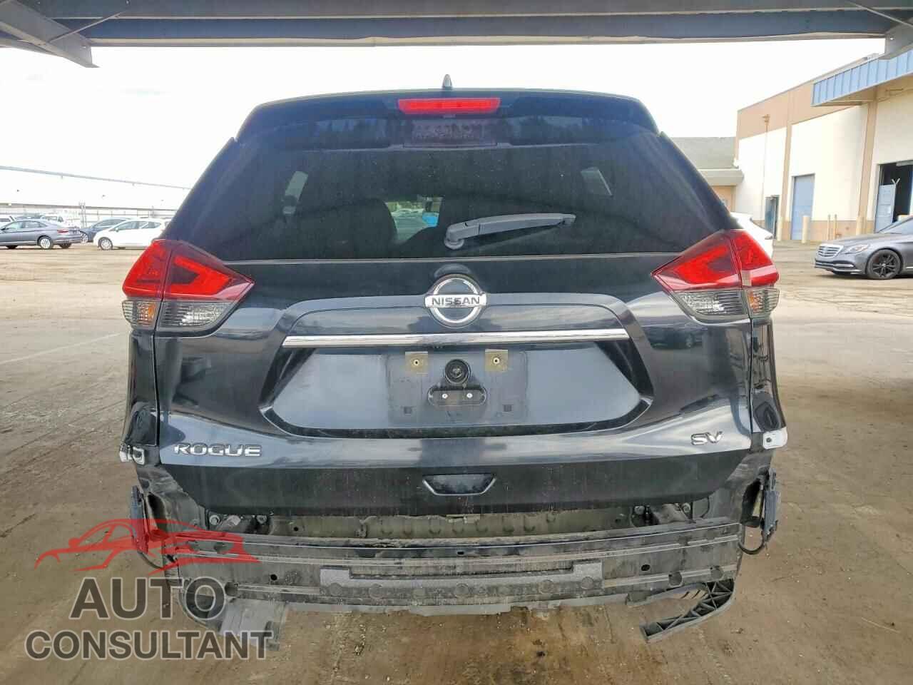 NISSAN ROGUE 2017 - KNMAT2MT5HP512836