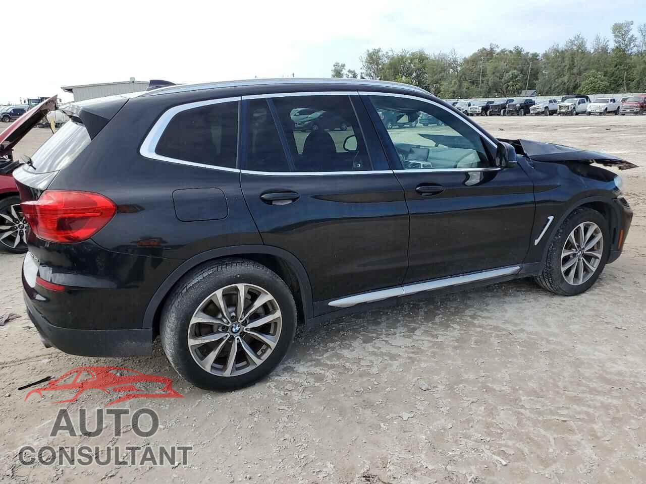 BMW X3 2019 - 5UXTR7C54KLF30249