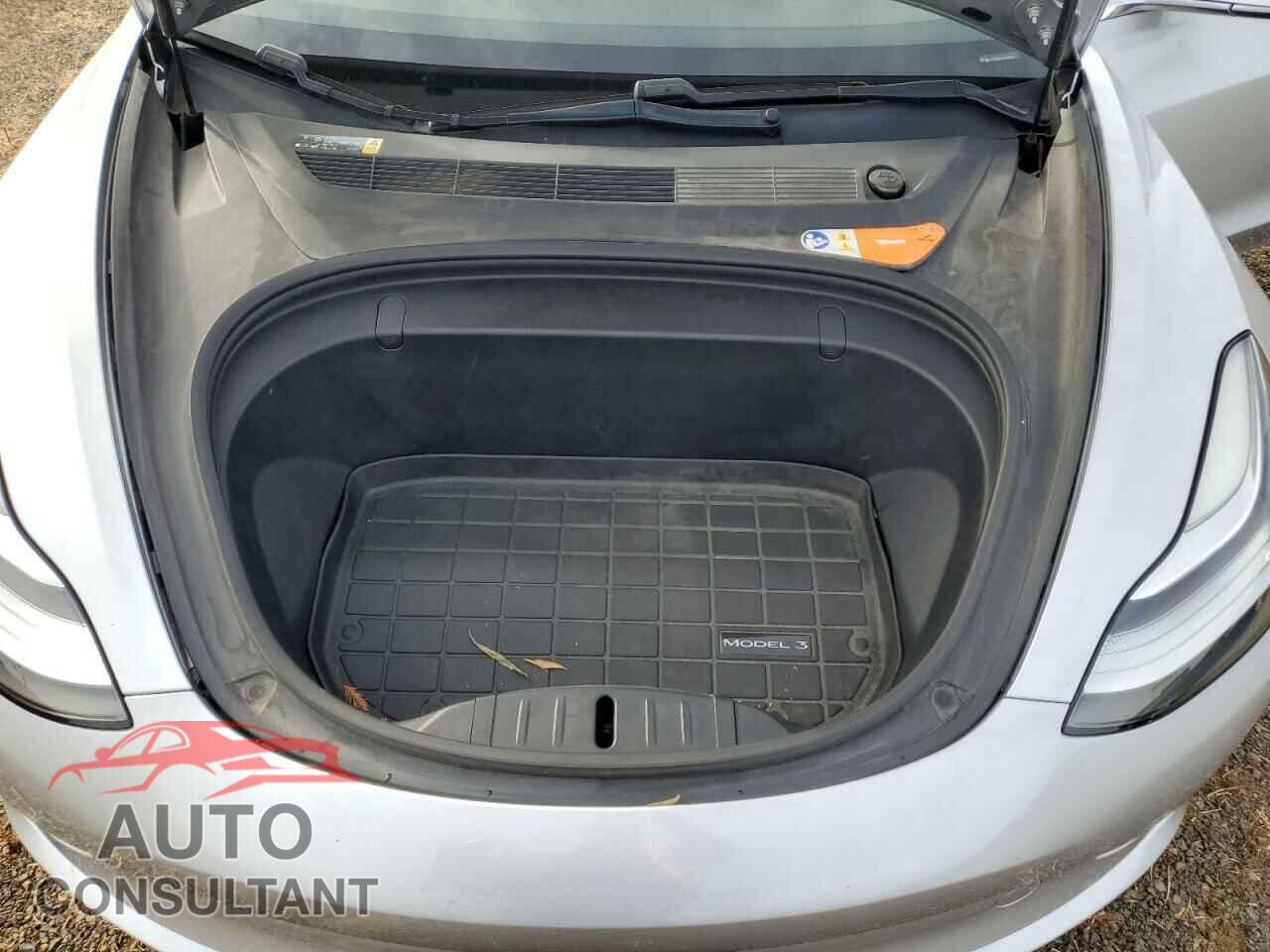 TESLA MODEL 3 2018 - 5YJ3E1EA4JF006165