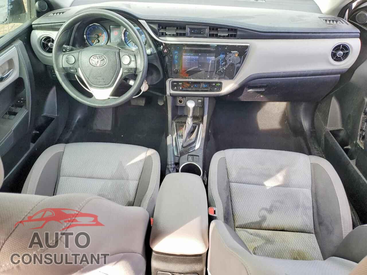 TOYOTA COROLLA 2017 - 5YFBURHE9HP703423