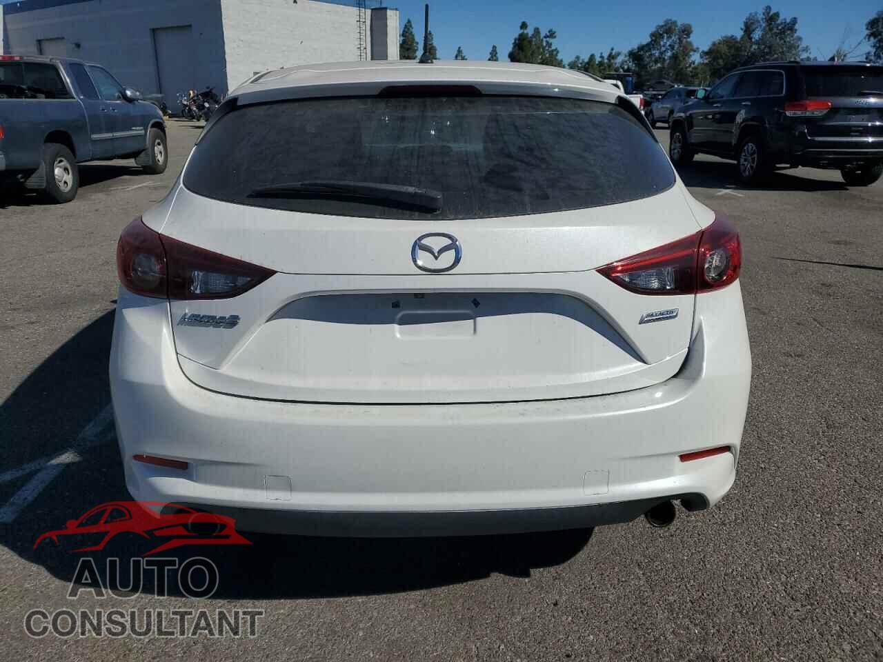 MAZDA 3 2017 - 3MZBN1K75HM110722