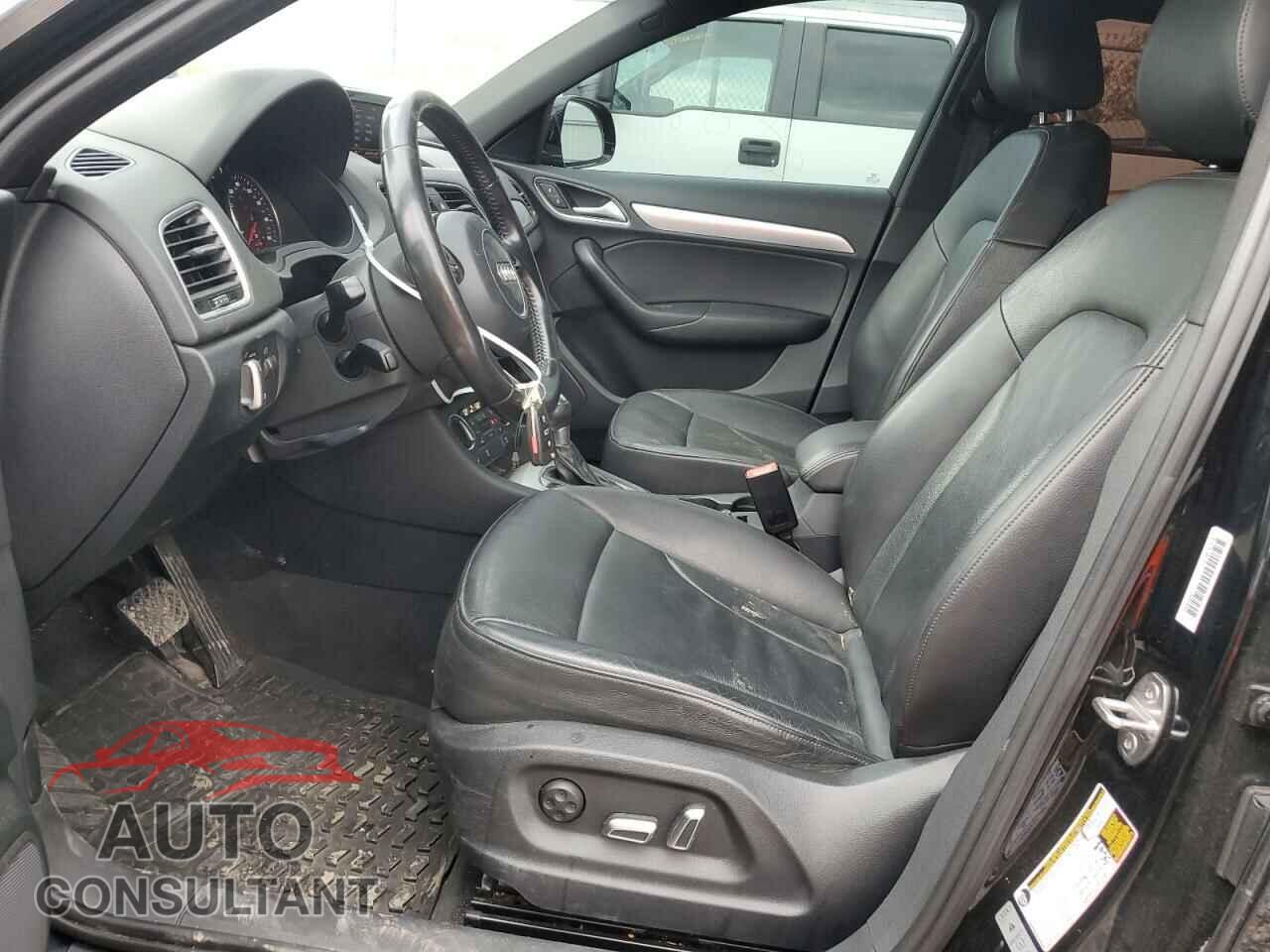 AUDI Q3 2017 - WA1JCCFS4HR007217