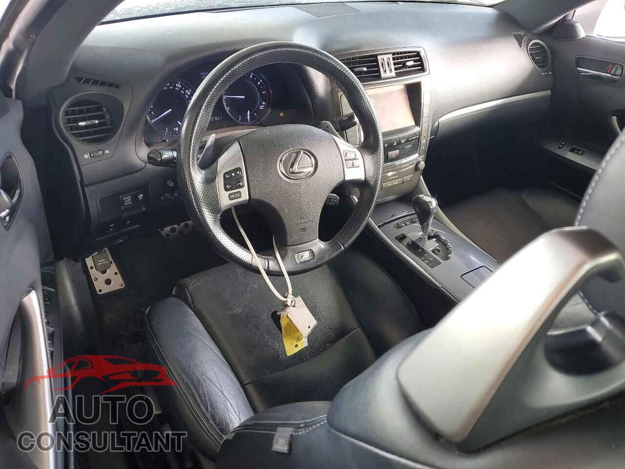 LEXUS IS 2013 - JTHFE2C21D2509043