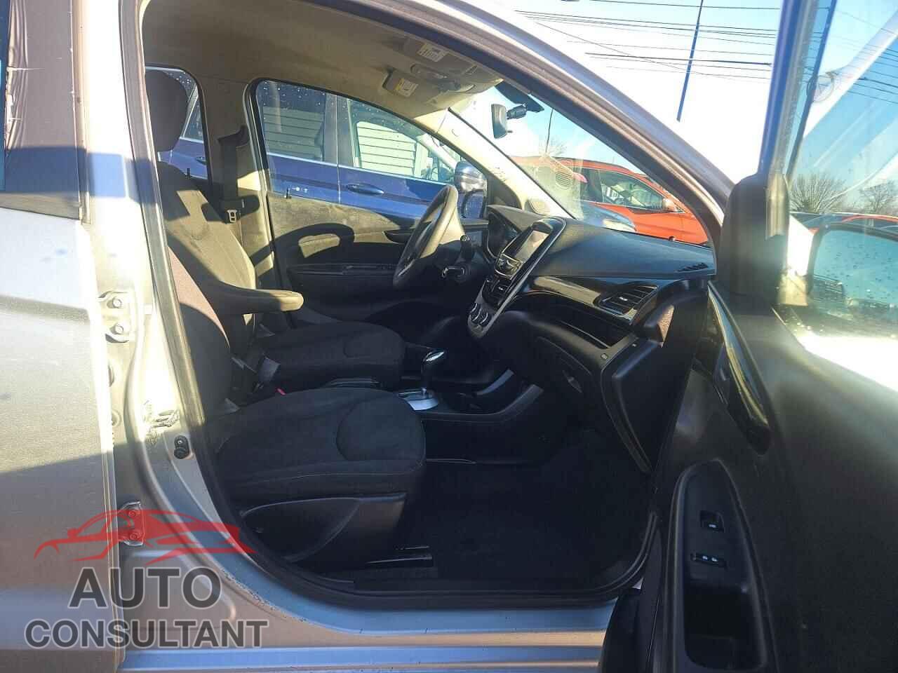 CHEVROLET SPARK 2017 - KL8CD6SA2HC716640