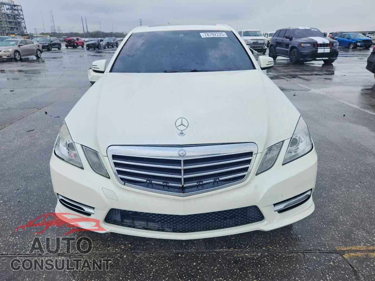 MERCEDES-BENZ E 2013 - WDDHF5KB7DA733097