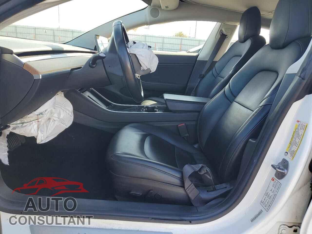TESLA MODEL 3 2018 - 5YJ3E1EA8JF010624