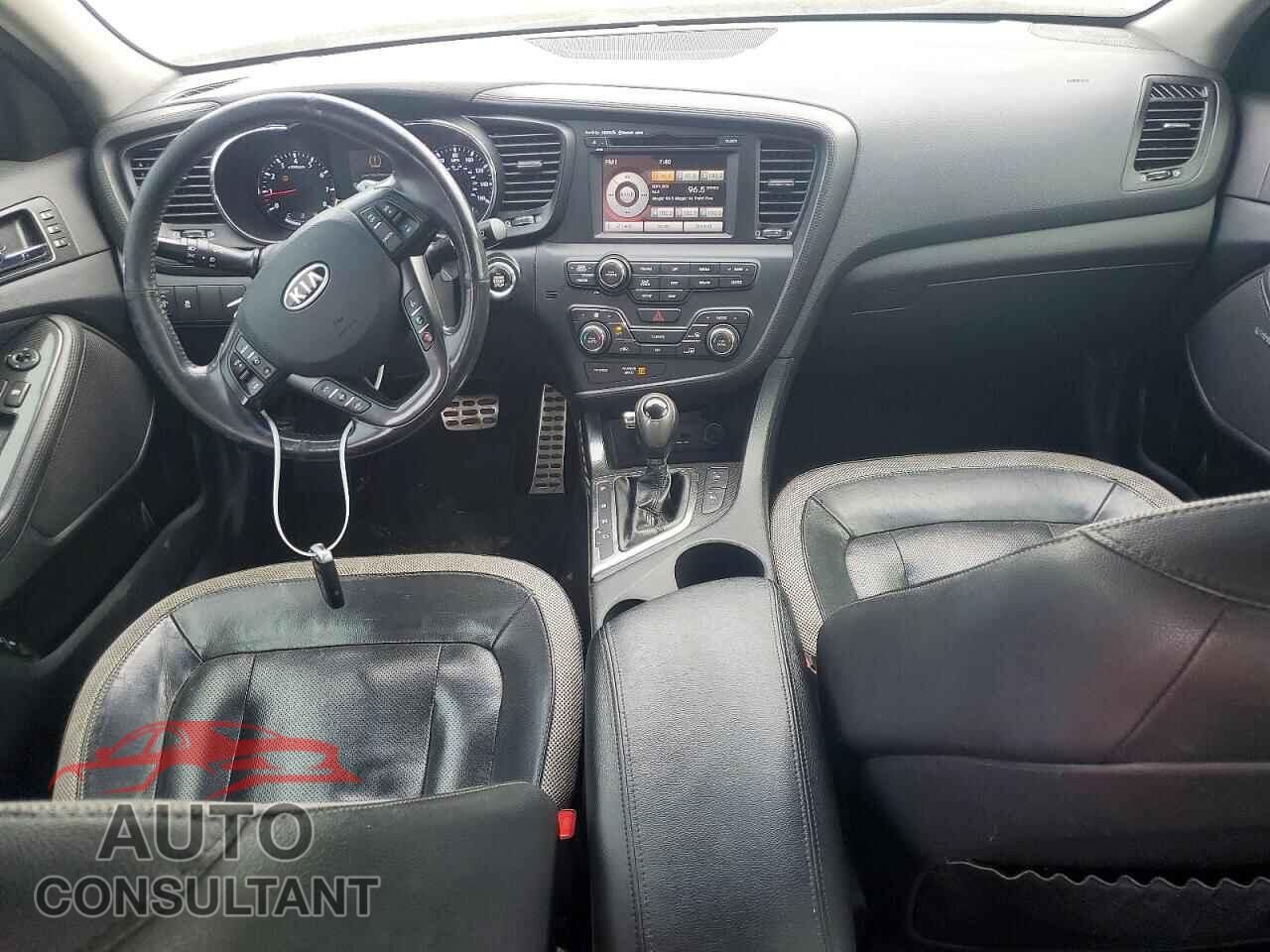 KIA OPTIMA 2011 - KNAGR4A63B5161928