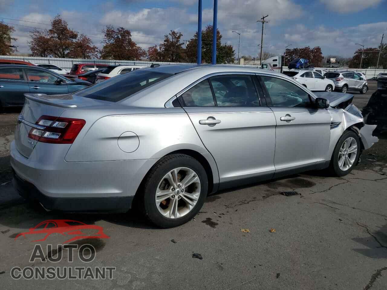FORD TAURUS 2017 - 1FAHP2E82HG102689