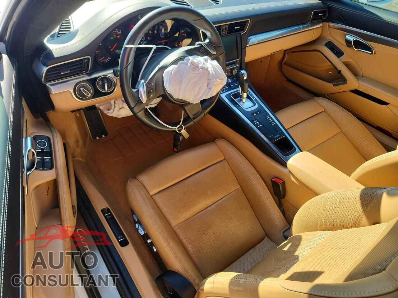 PORSCHE 911 2015 - WP0AA2A90FS106326