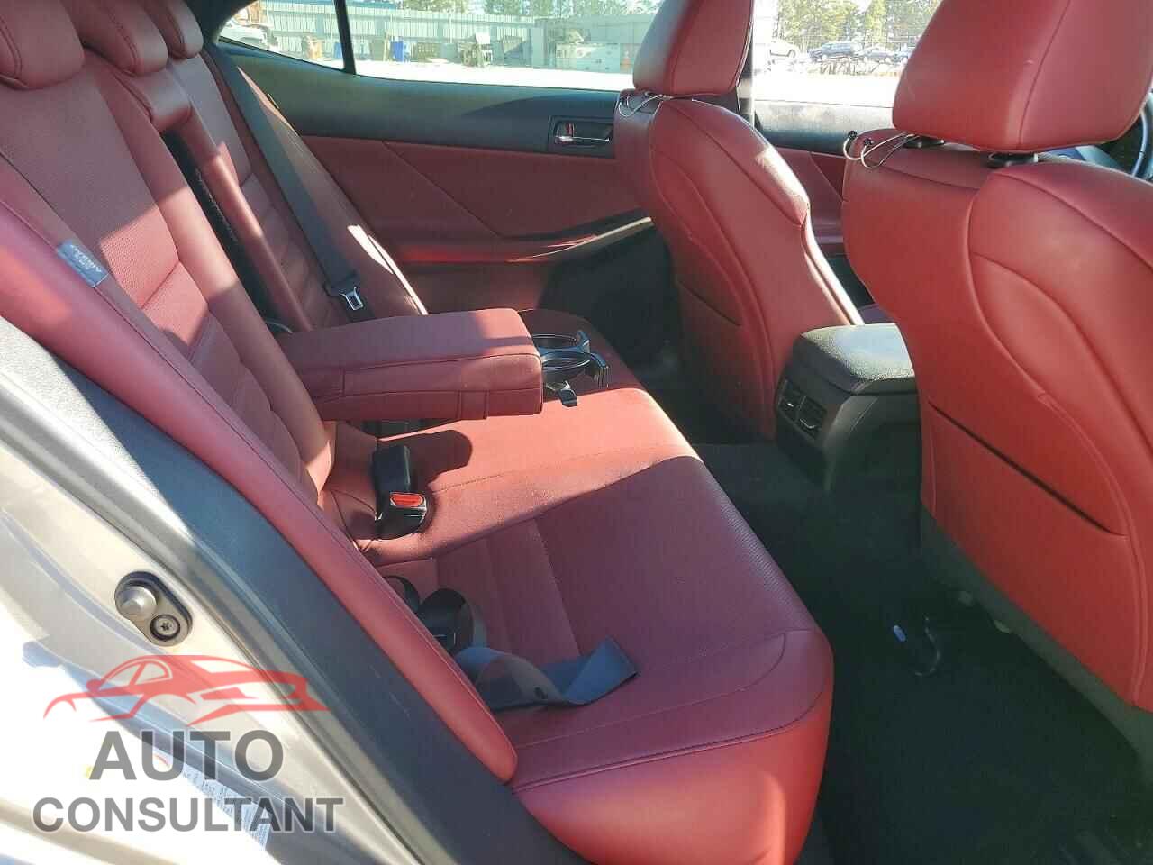 LEXUS IS 2015 - JTHBF1D20F5043871