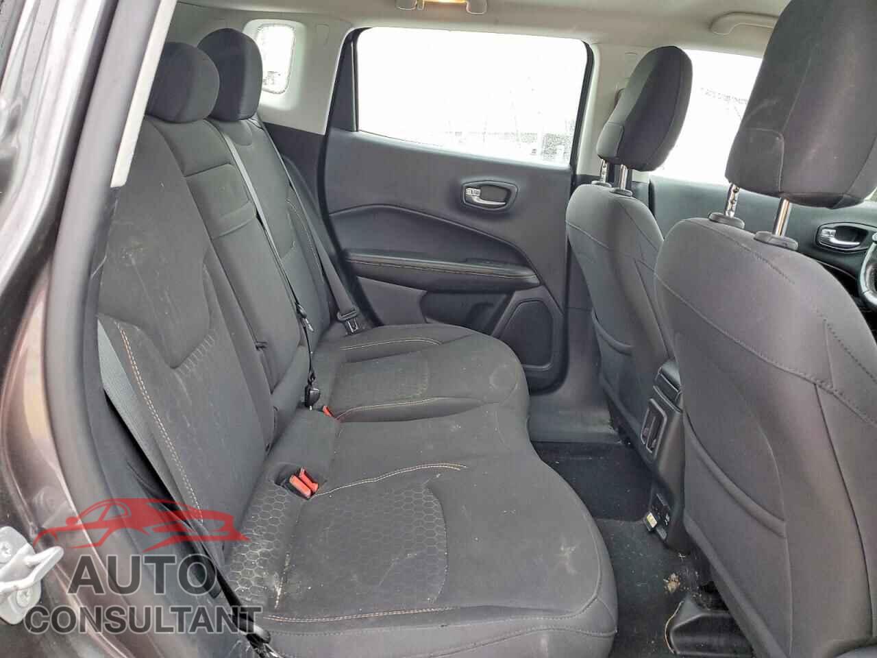 JEEP COMPASS 2019 - 3C4NJDAB7KT640125