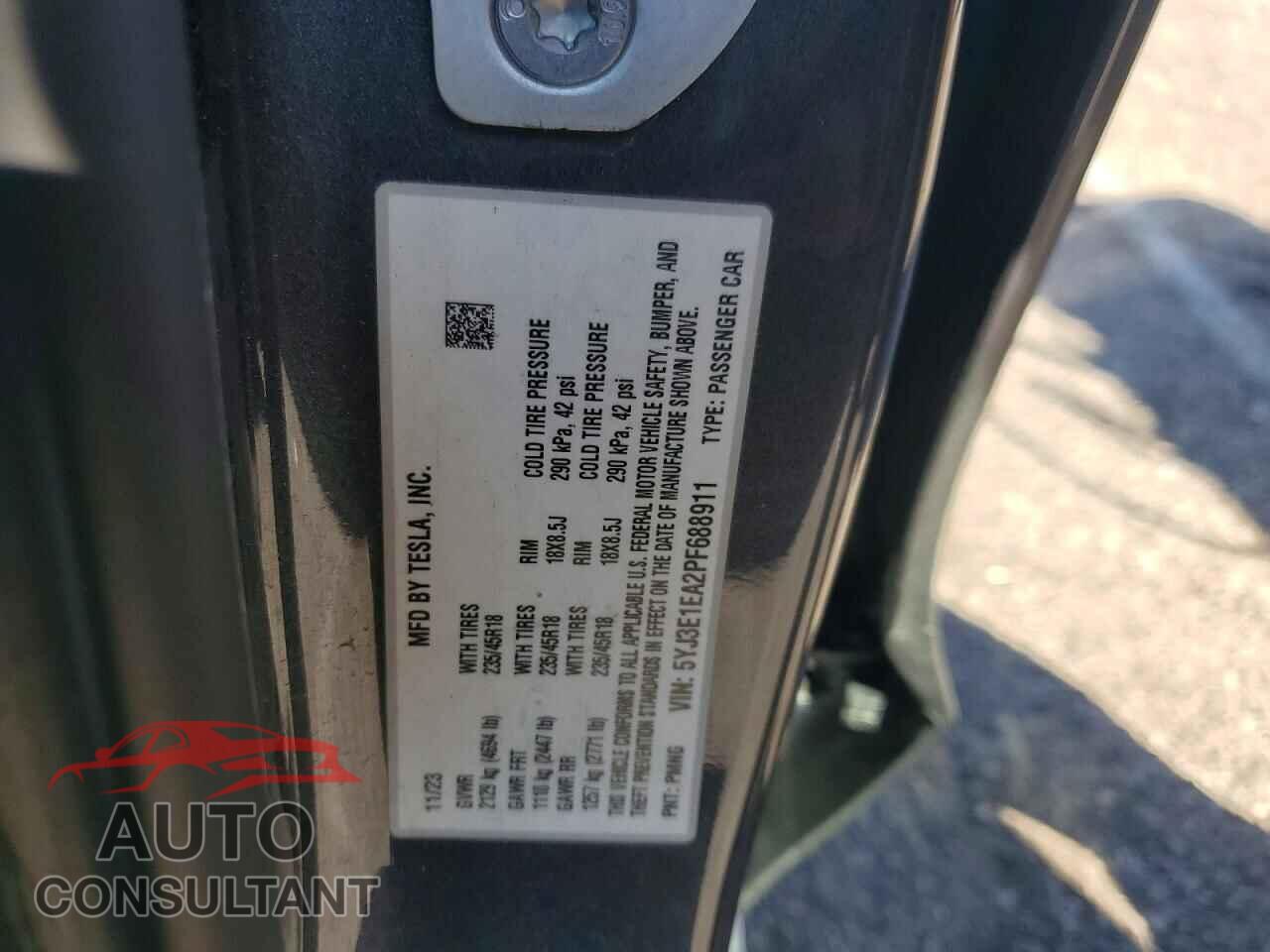 TESLA MODEL 3 2023 - 5YJ3E1EA2PF688911