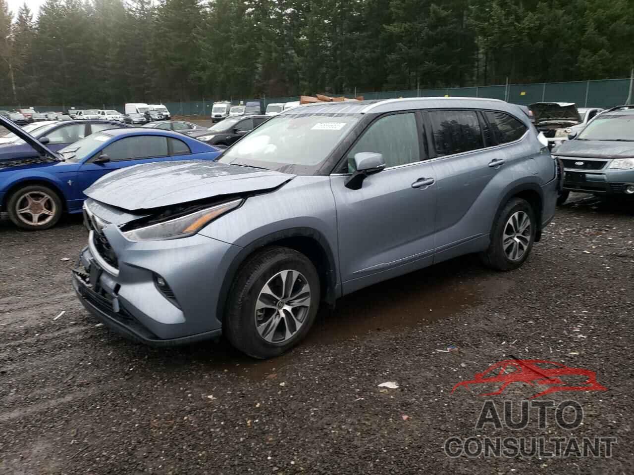 TOYOTA HIGHLANDER 2022 - 5TDHZRBH2NS165097