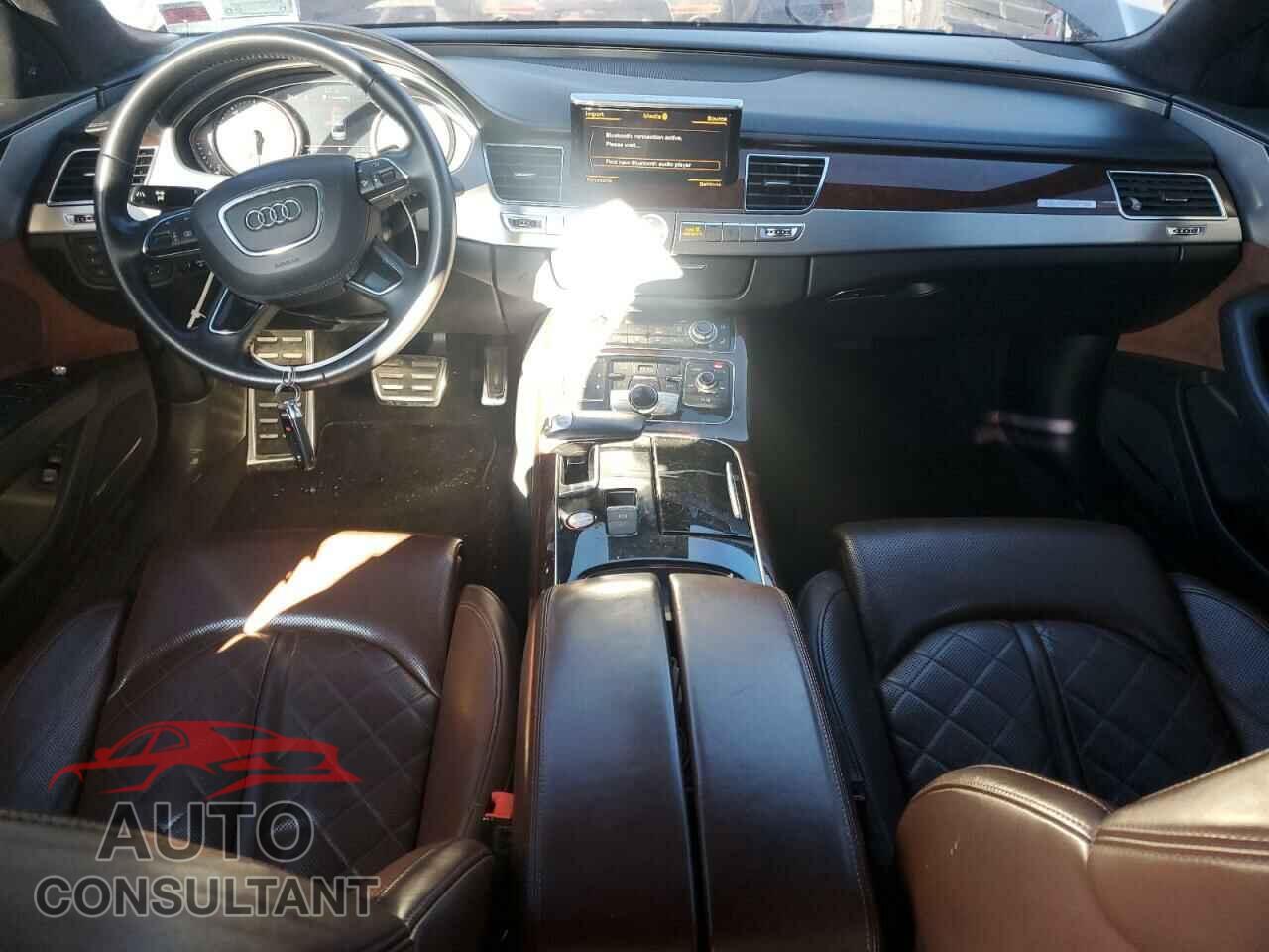 AUDI S8 2013 - WAUD2AFD6DN019900