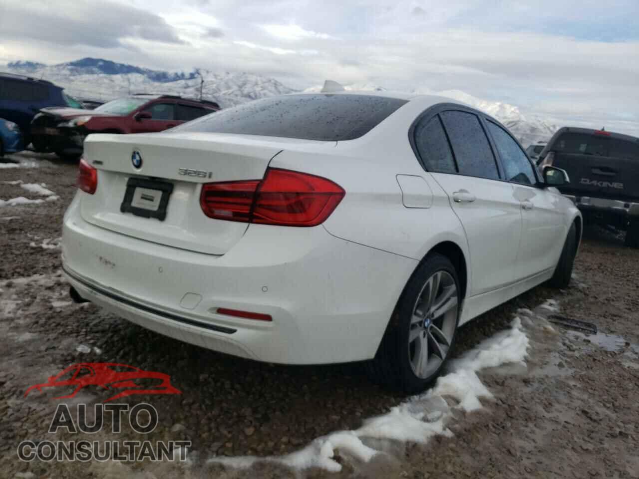 BMW 3 SERIES 2016 - WBA8E3G53GNU01446