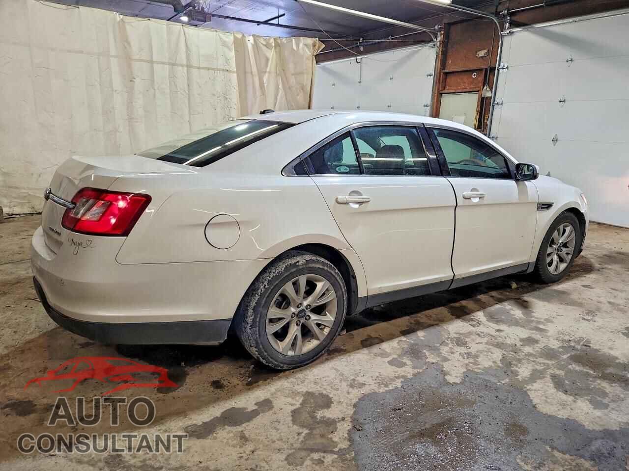 FORD TAURUS 2012 - 1FAHP2HW2CG115915