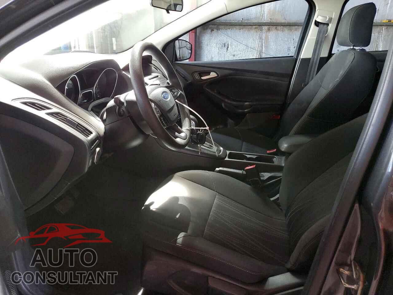 FORD FOCUS 2017 - 1FADP3F21HL303764