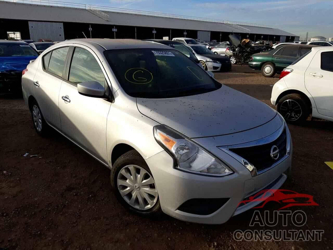 NISSAN VERSA 2019 - 3N1CN7AP1KL851302